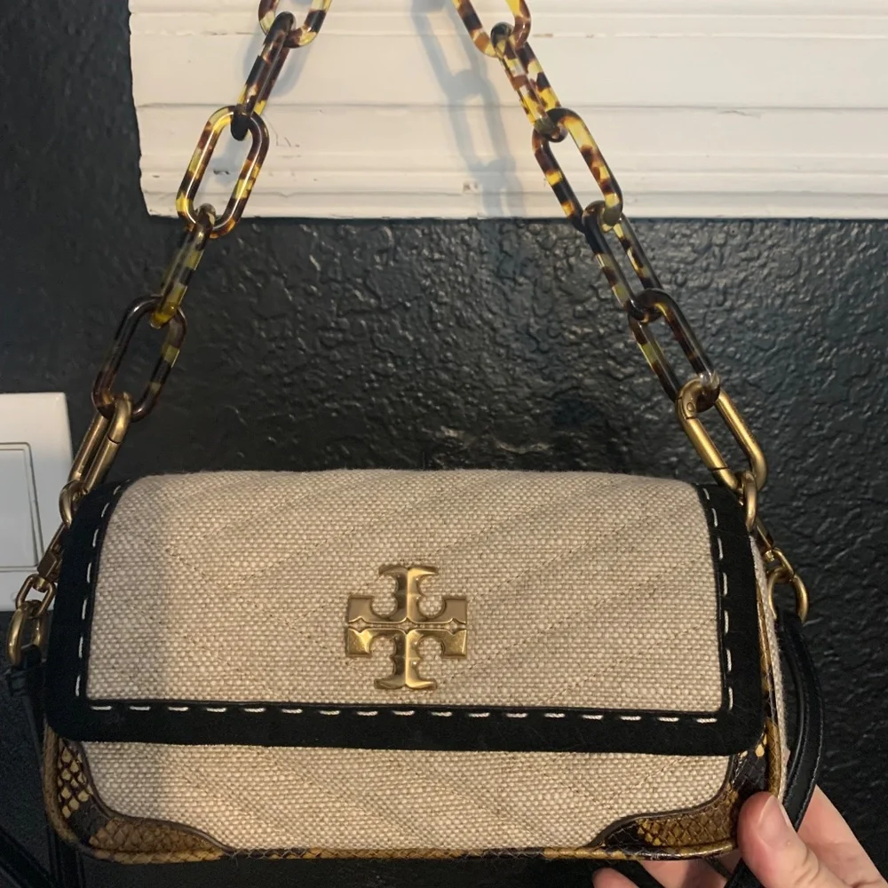 Tory Burch tortoise shell hand bag with strap in new condition - Picture 2 of 16